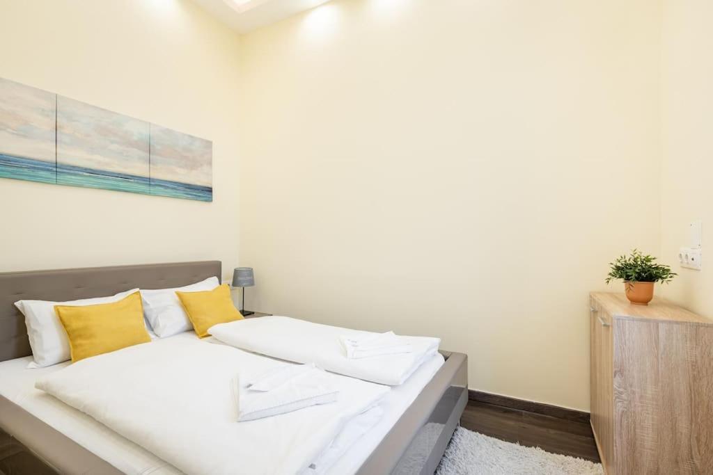 Peppy Home Of Harmony Budapest Ngoại thất bức ảnh